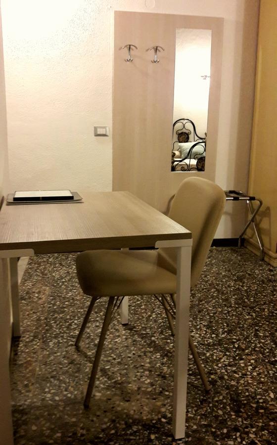 Taverna Del Capitano Rooms Вернацца Экстерьер фото