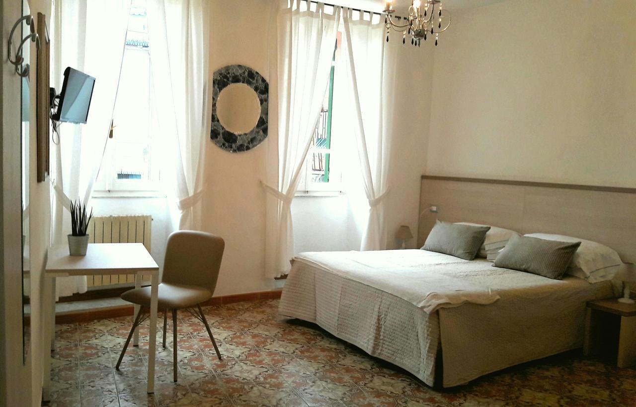 Taverna Del Capitano Rooms Вернацца Экстерьер фото